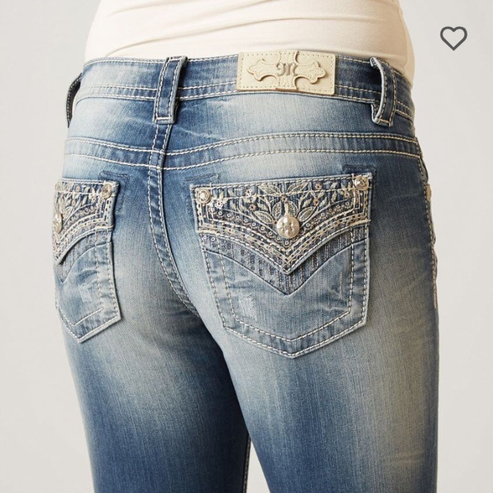 Miss Me Easy Stretch Cropped Jean